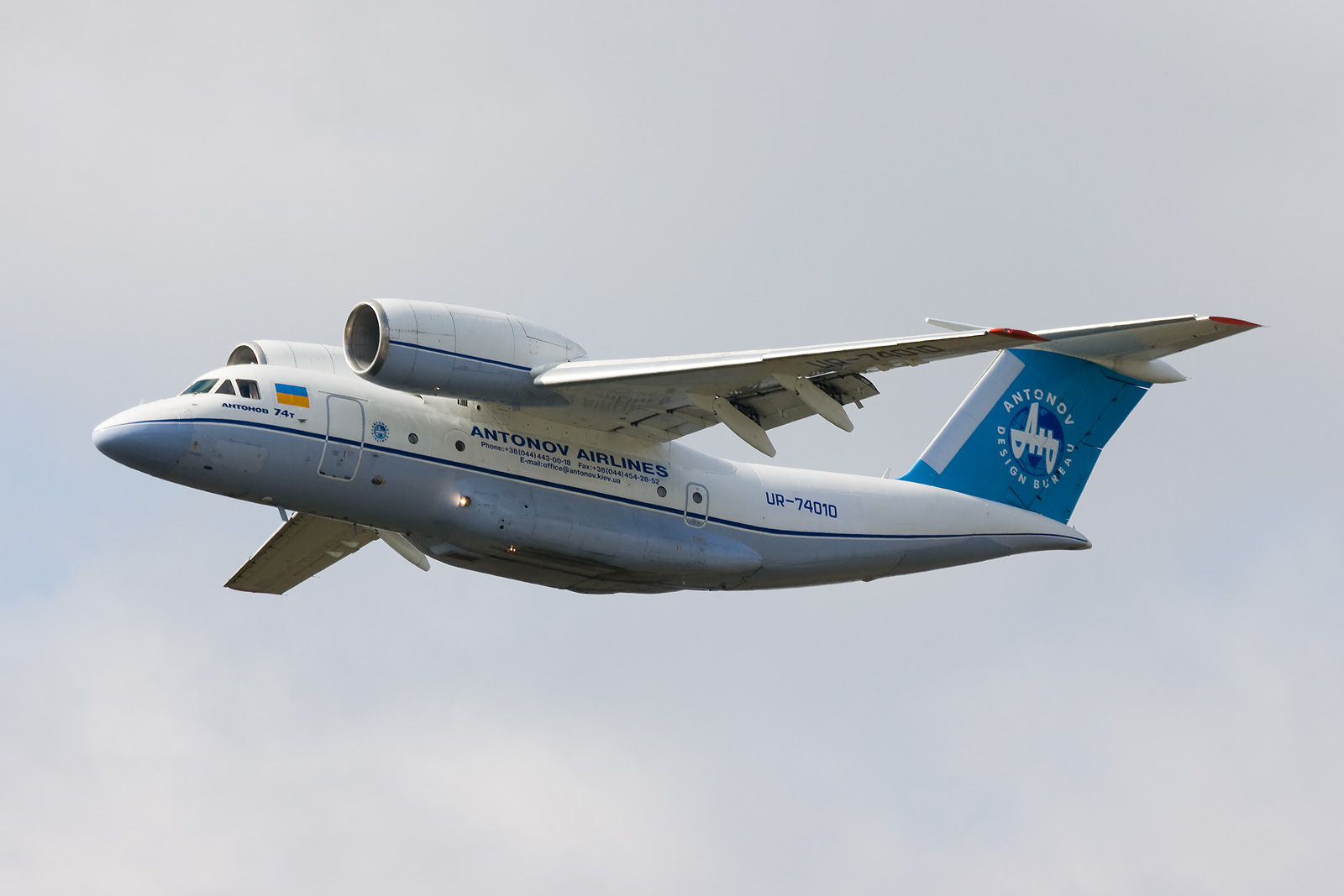 Antonov An 74